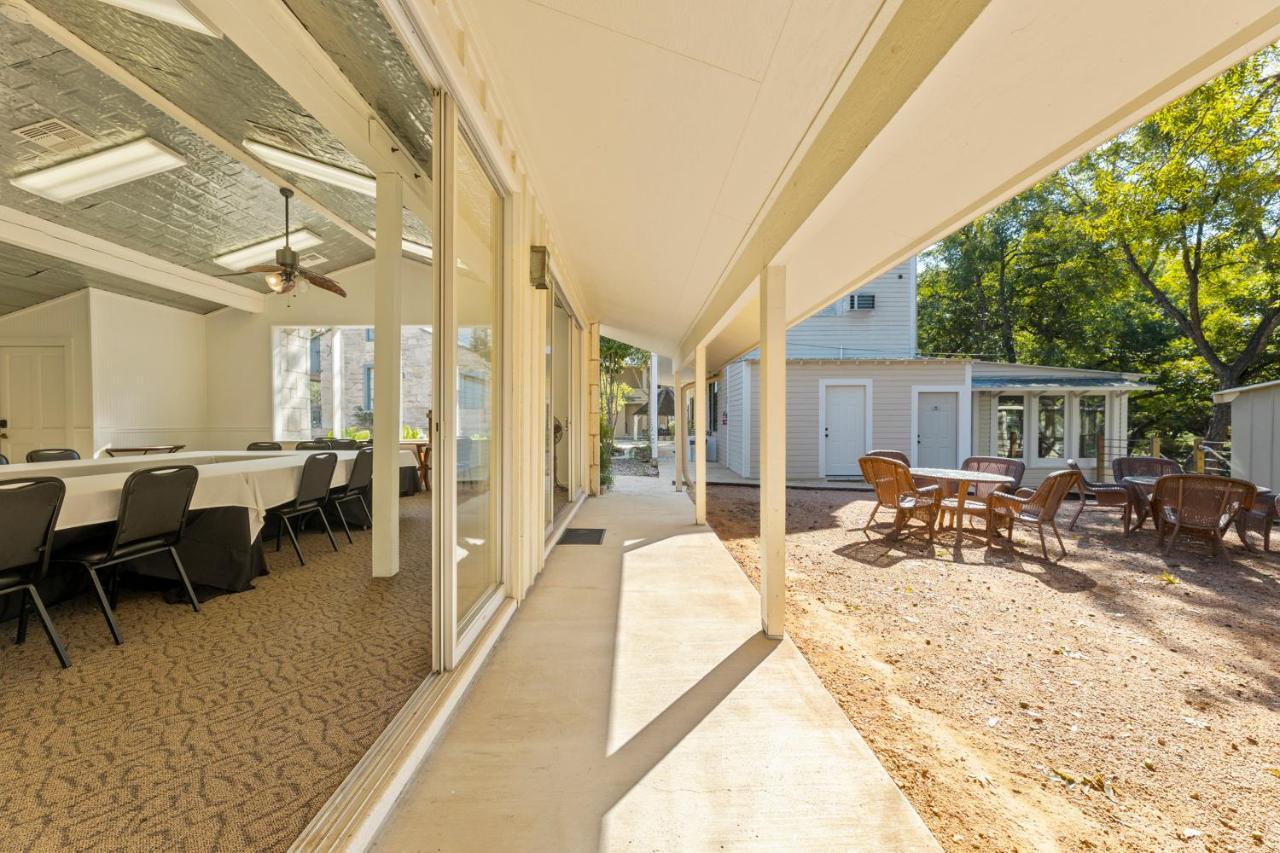 The Meyer Hotel Comfort Bagian luar foto